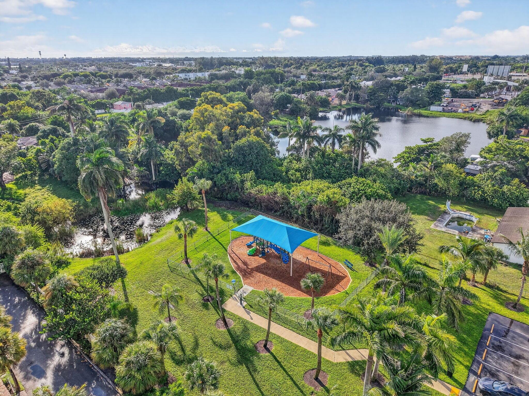 LAKEWOOD GARDENS 1 - Residential