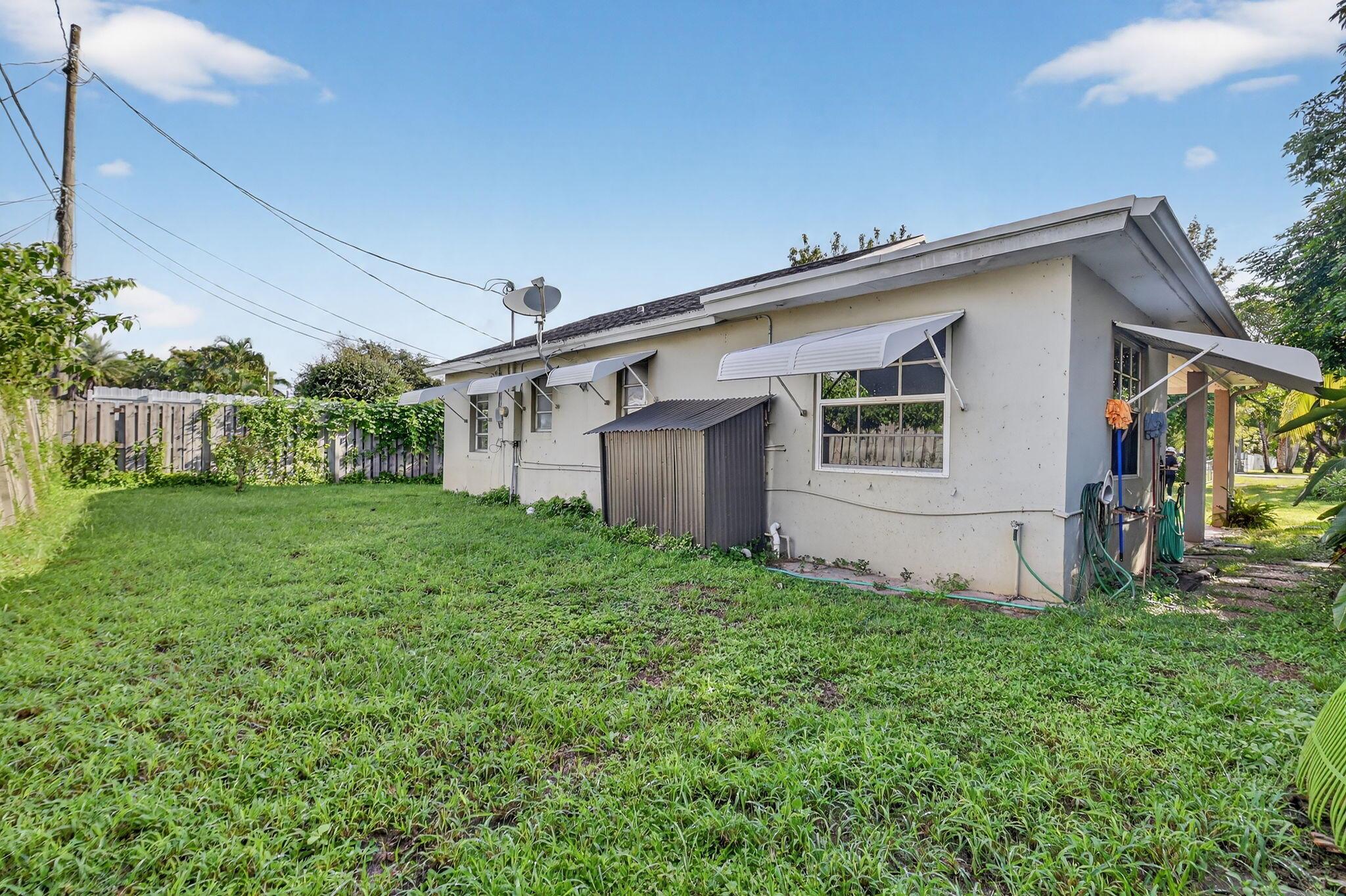 LAKEWOOD GARDENS 1 - Residential