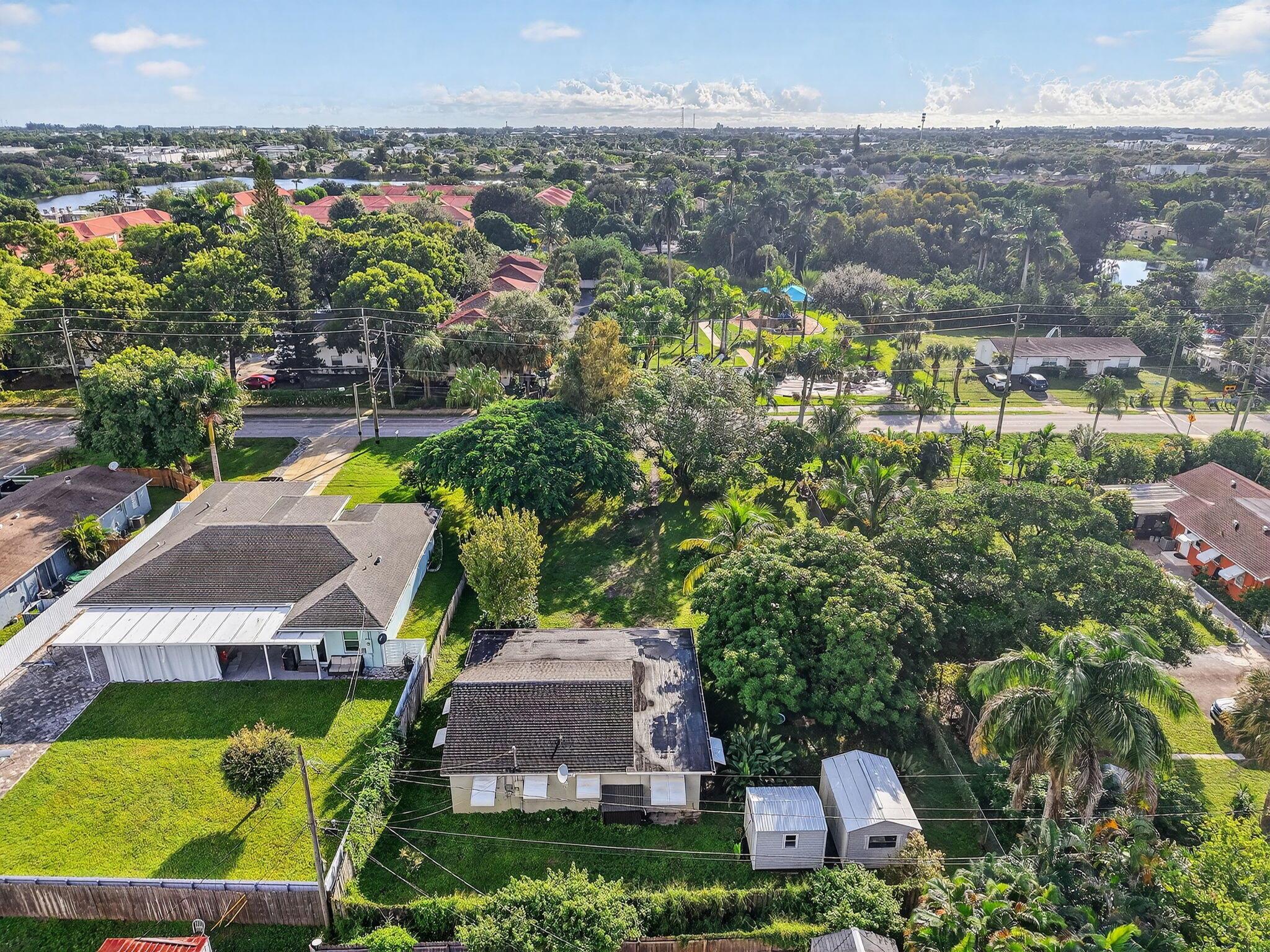 LAKEWOOD GARDENS 1 - Residential