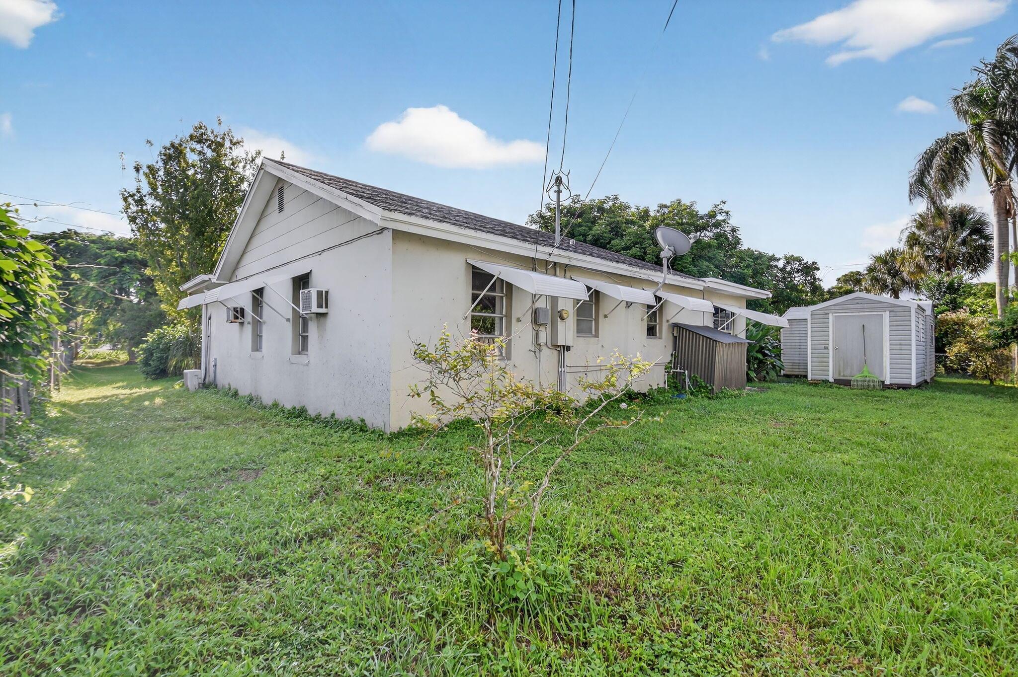 LAKEWOOD GARDENS 1 - Residential