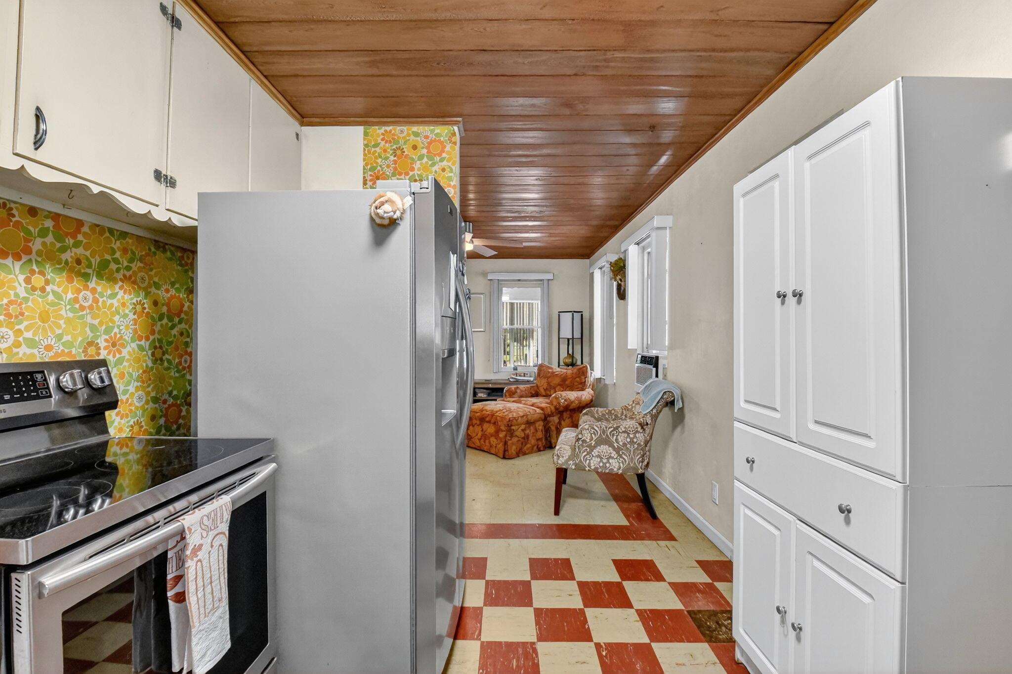 LAKEWOOD GARDENS 1 - Residential