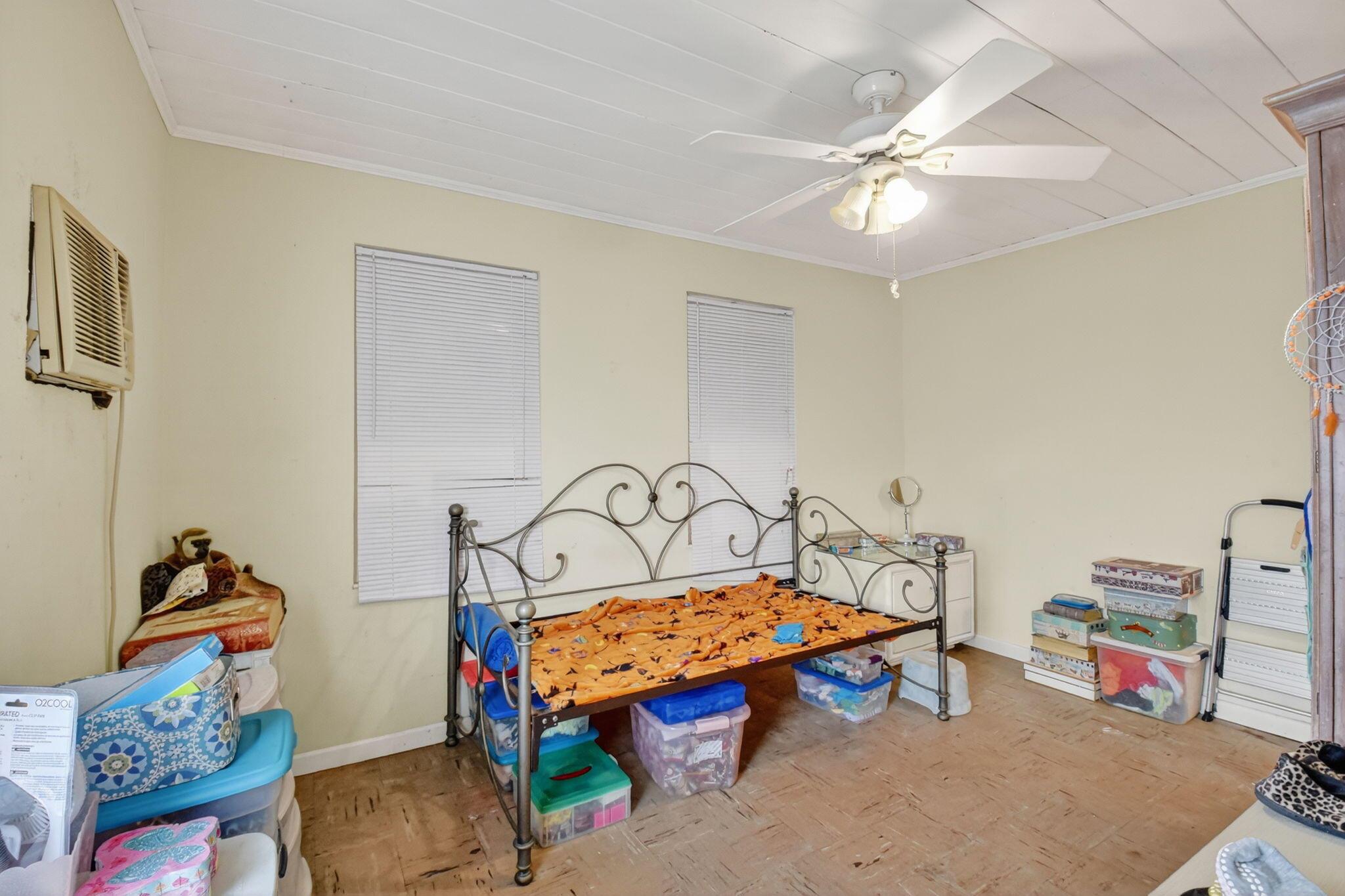 LAKEWOOD GARDENS 1 - Residential