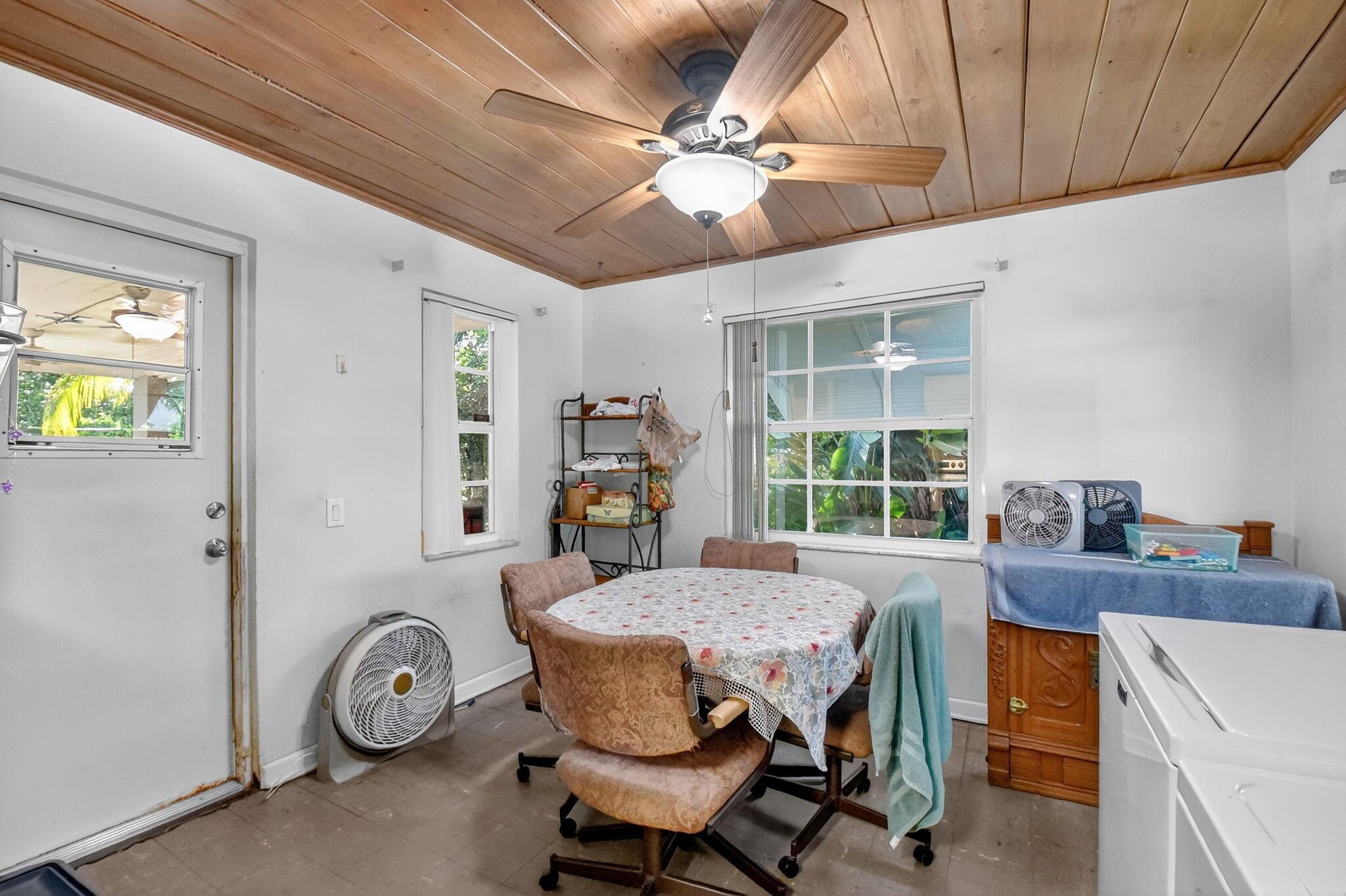 LAKEWOOD GARDENS 1 - Residential