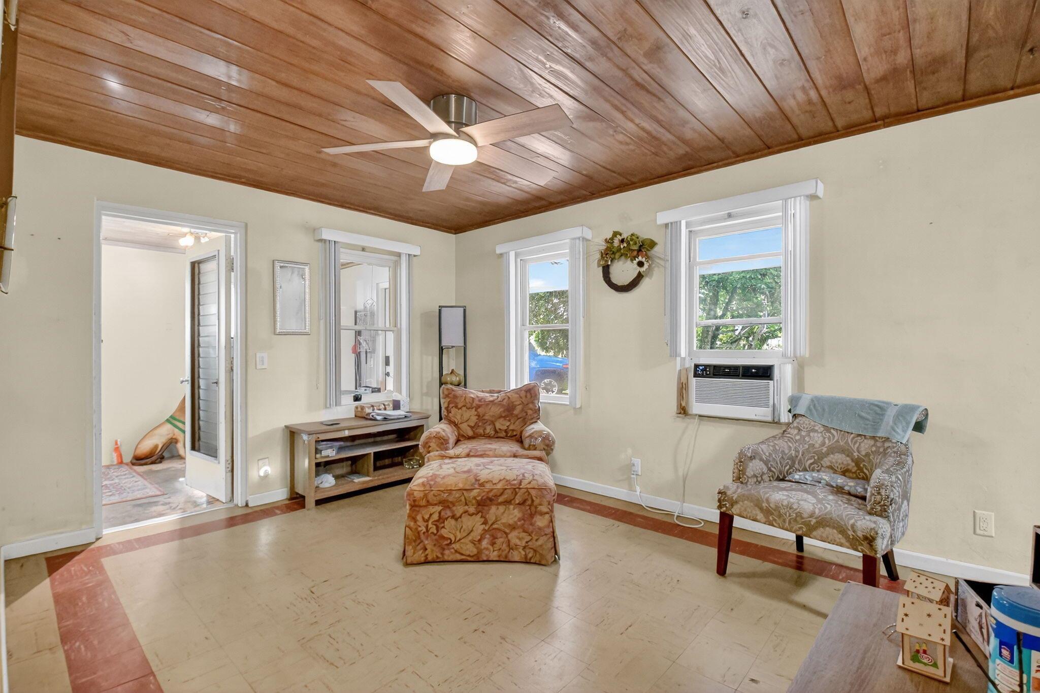 LAKEWOOD GARDENS 1 - Residential