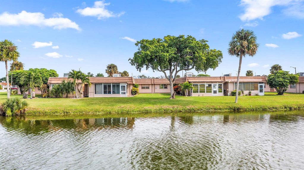 Photo of 341 Seville O, Delray Beach, FL 33446 (MLS # R11147488)