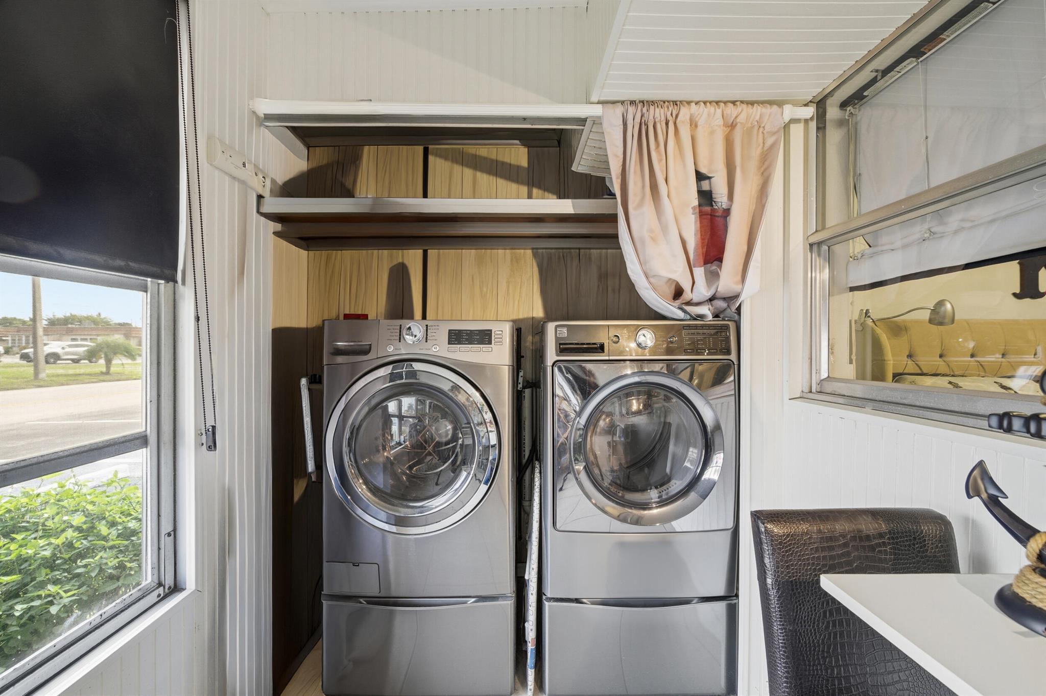 KINGS POINT - Residential