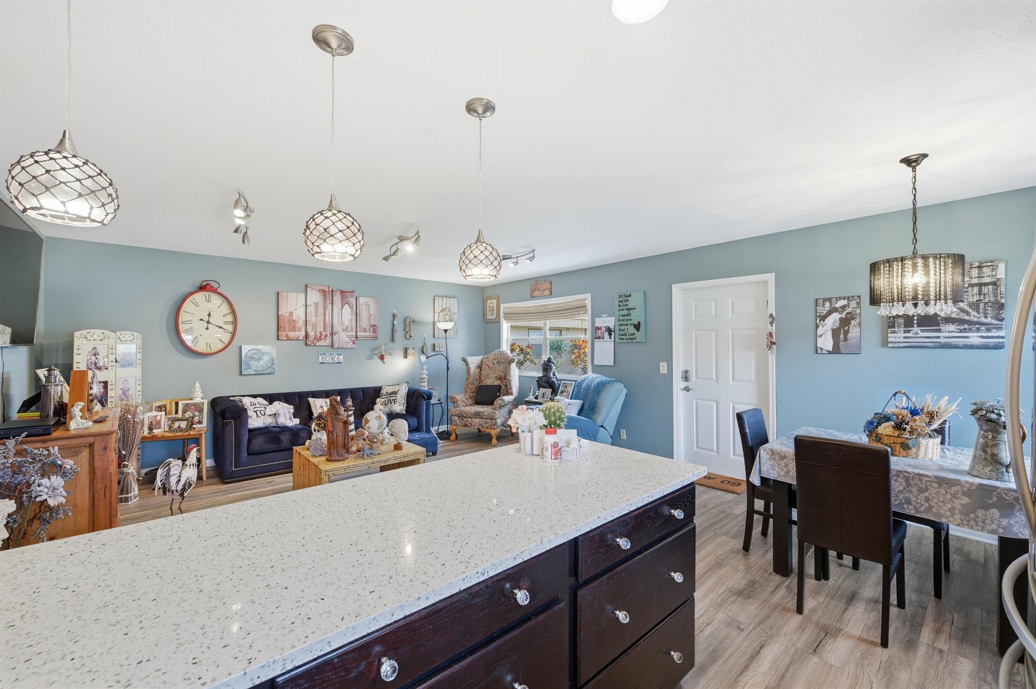 KINGS POINT - Residential