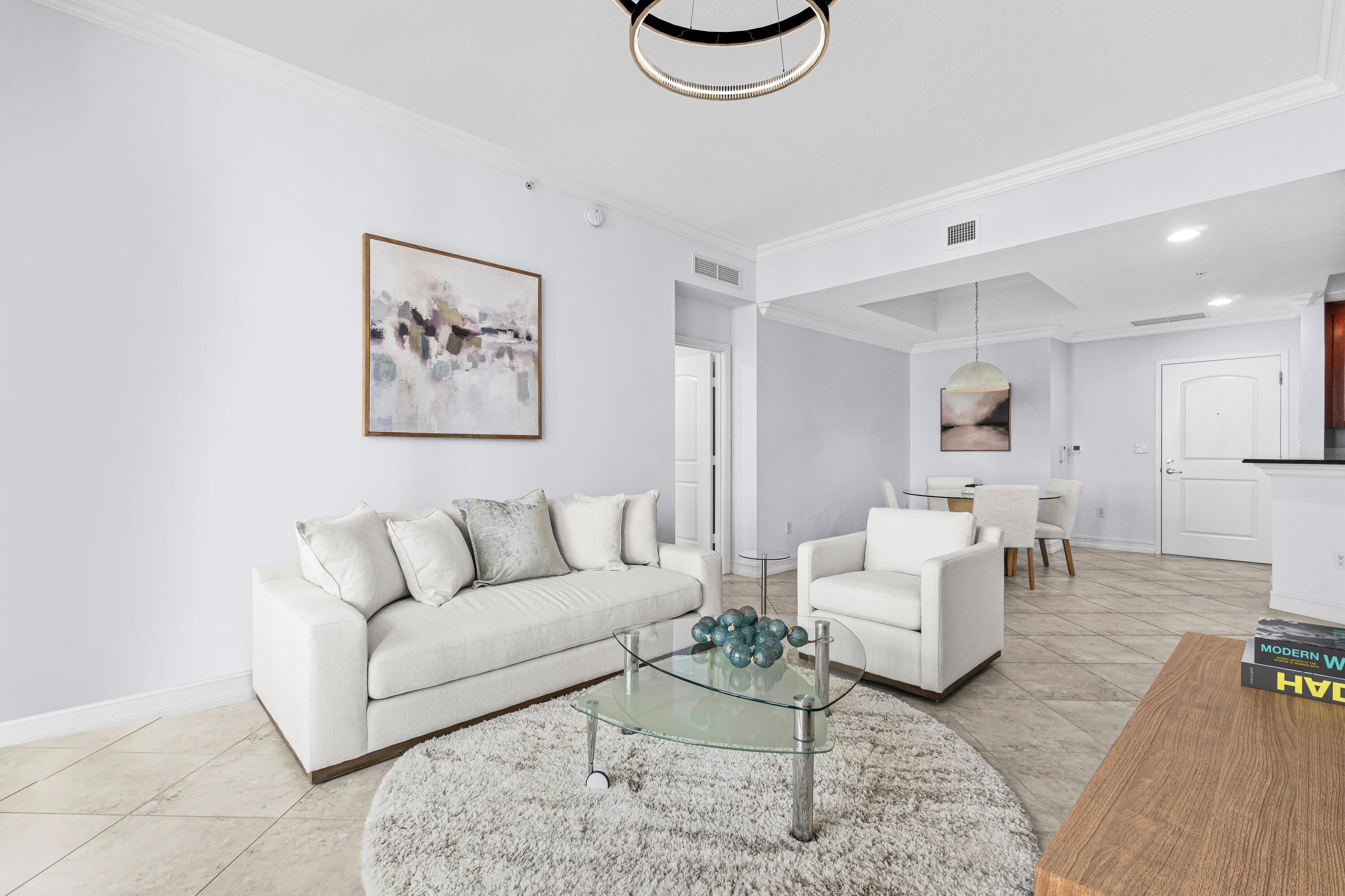 View photos, virtual tours, details... 701 S Olive Avenue 713