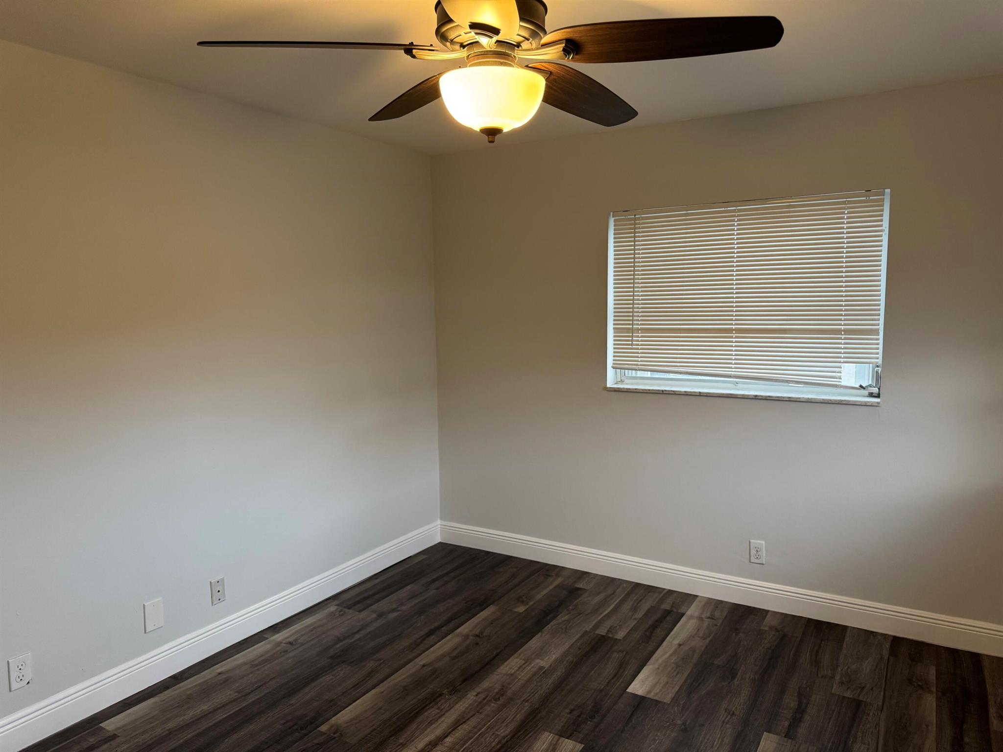 CASTLEWOOD CONDO - Residential Lease