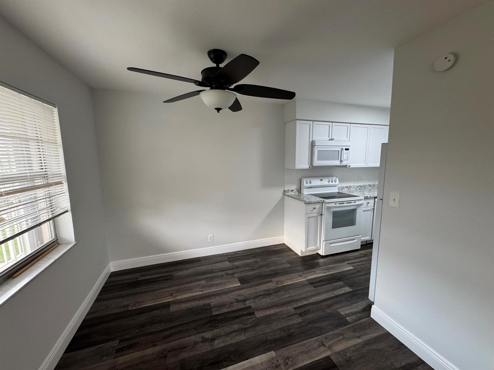 CASTLEWOOD CONDO - Residential Lease