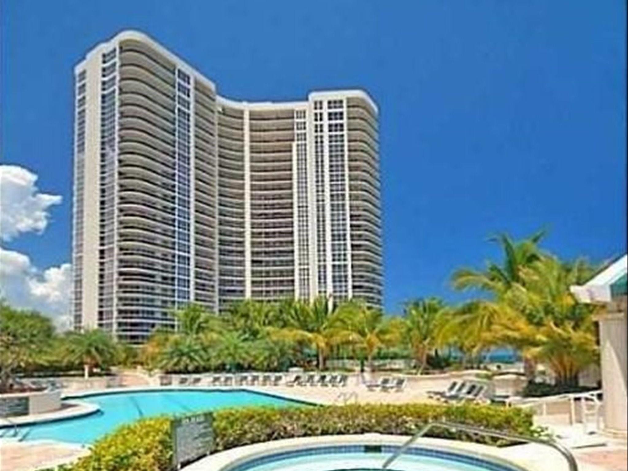 L'Hermitage - Residential