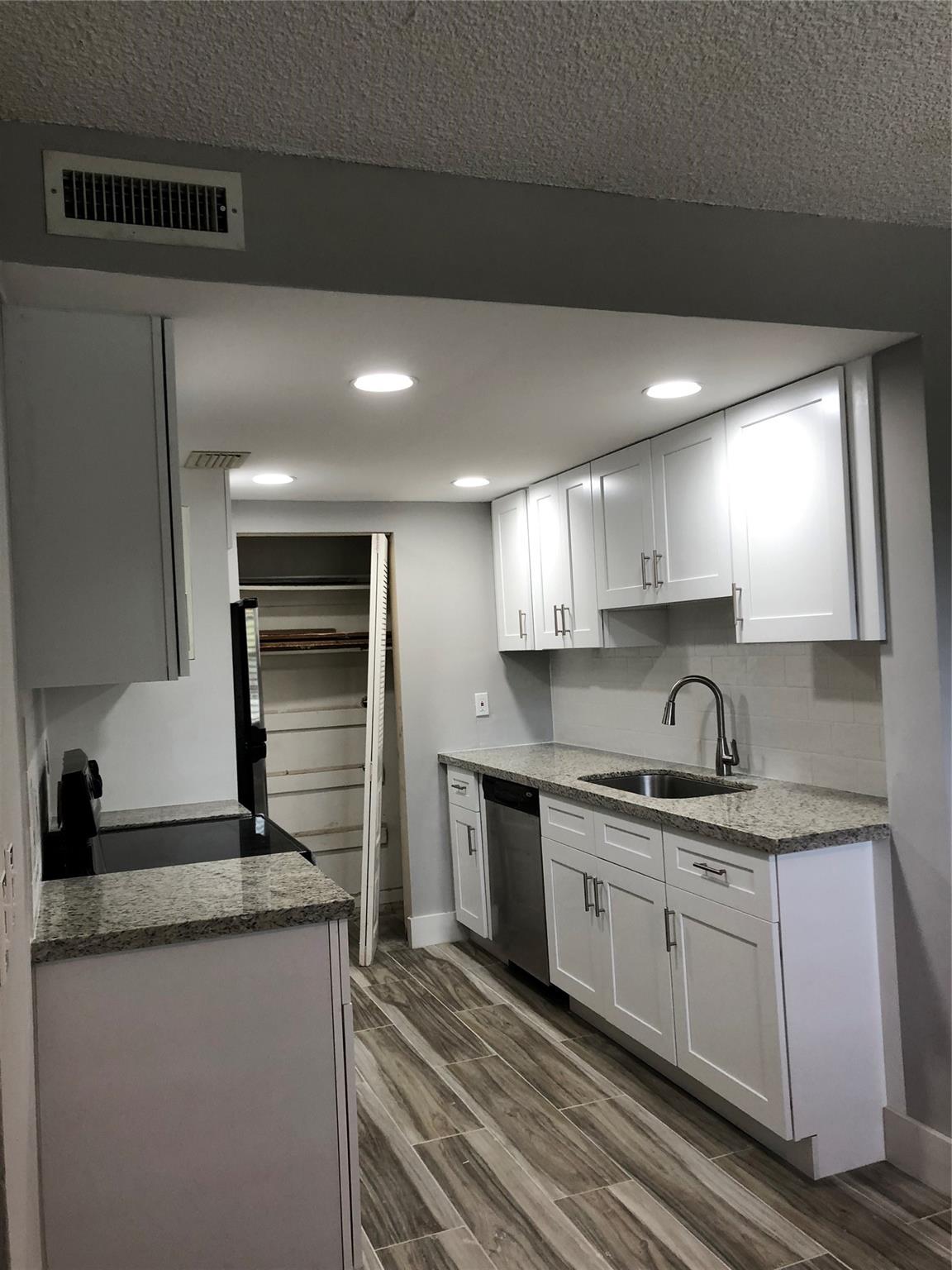 Palm Village Club Condo - Residential Lease