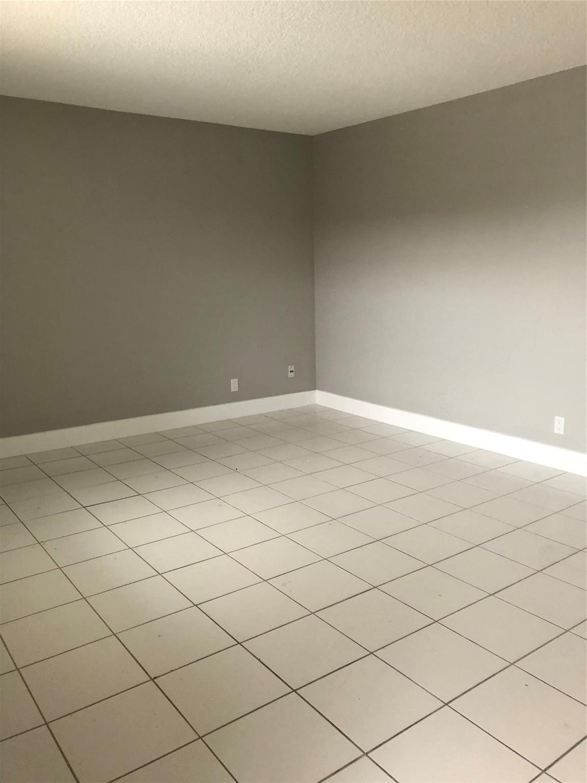 Palm Village Club Condo - Residential Lease