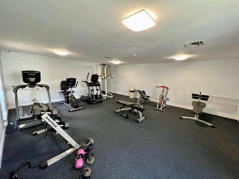Palm Village Club Condo - Residential Lease