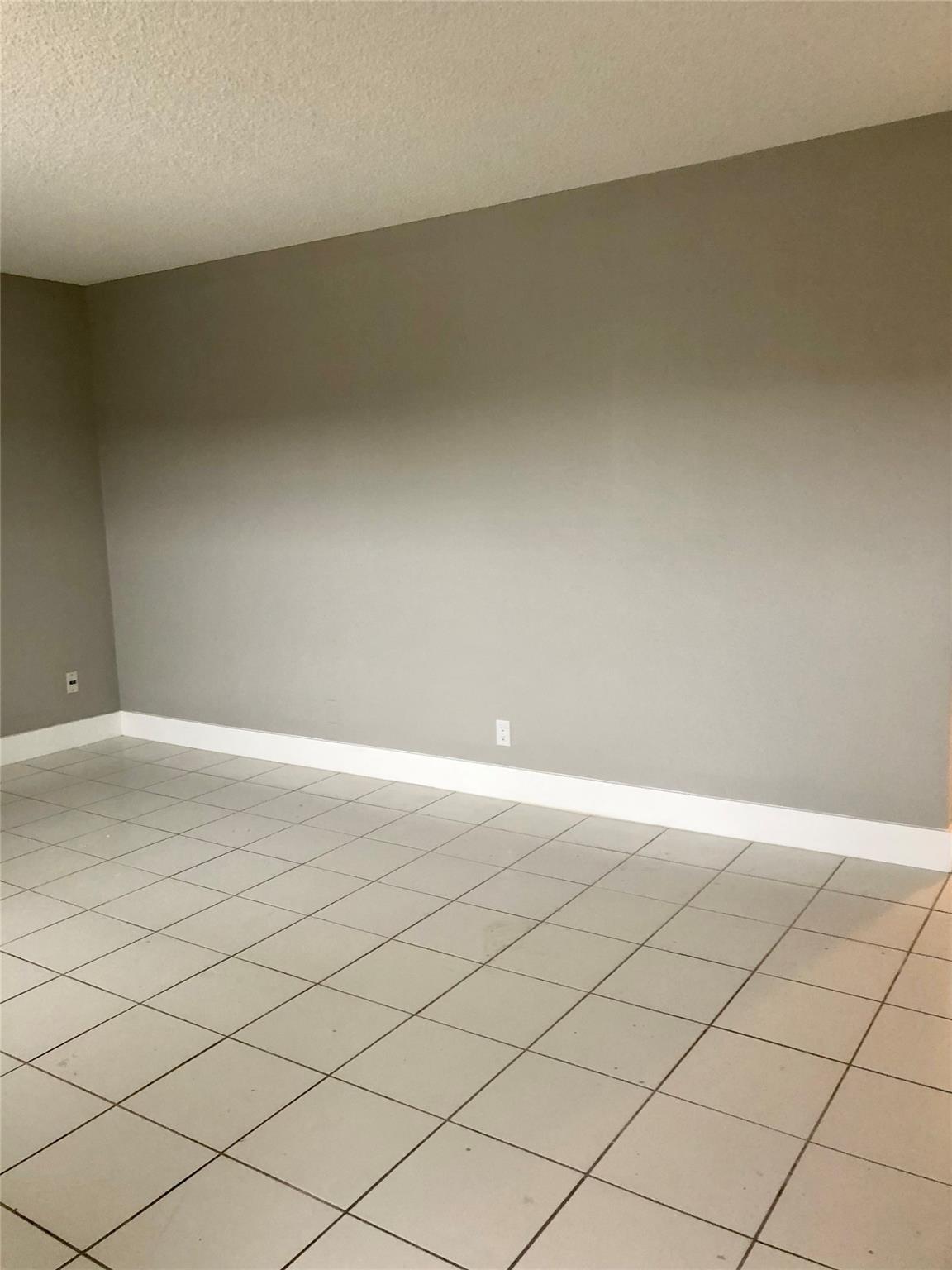 Palm Village Club Condo - Residential Lease