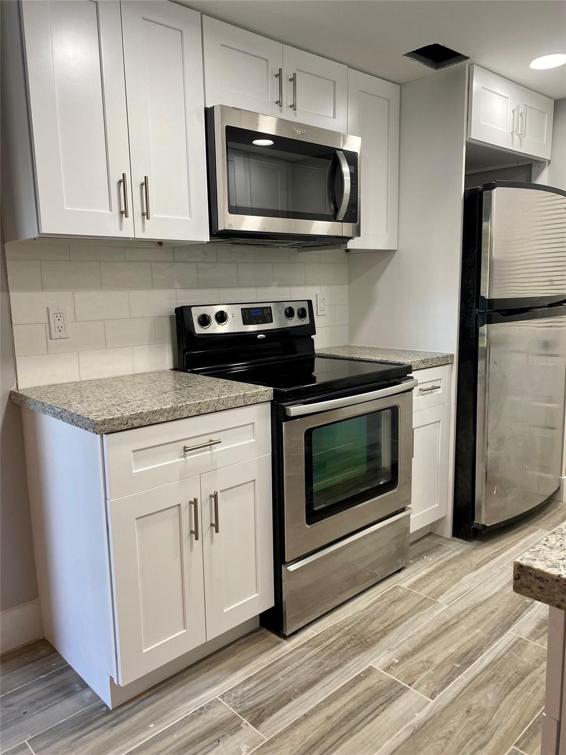Palm Village Club Condo - Residential Lease