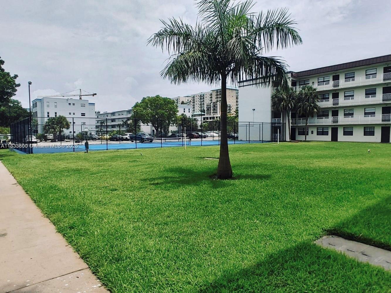 Palm Village Club Condo - Residential Lease