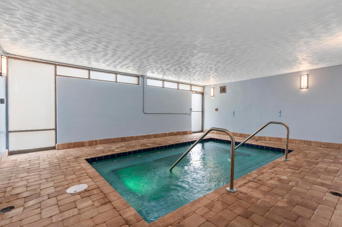 PORTA BELLA EAST AND PORTA BELLA SOUTHWEST CONDO A - Residential