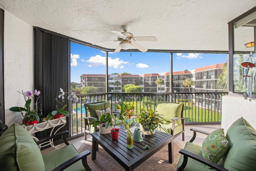 Photo of 800 Jeffery Street #303, Boca Raton, FL 33487 (MLS # R11156802)