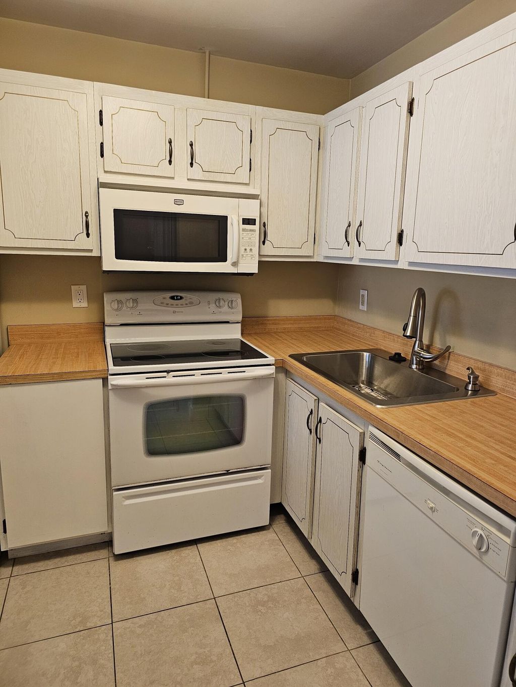 Photo of 1235 S Lakes End Drive #0, Fort Pierce, FL 34982 (MLS # R11053795)