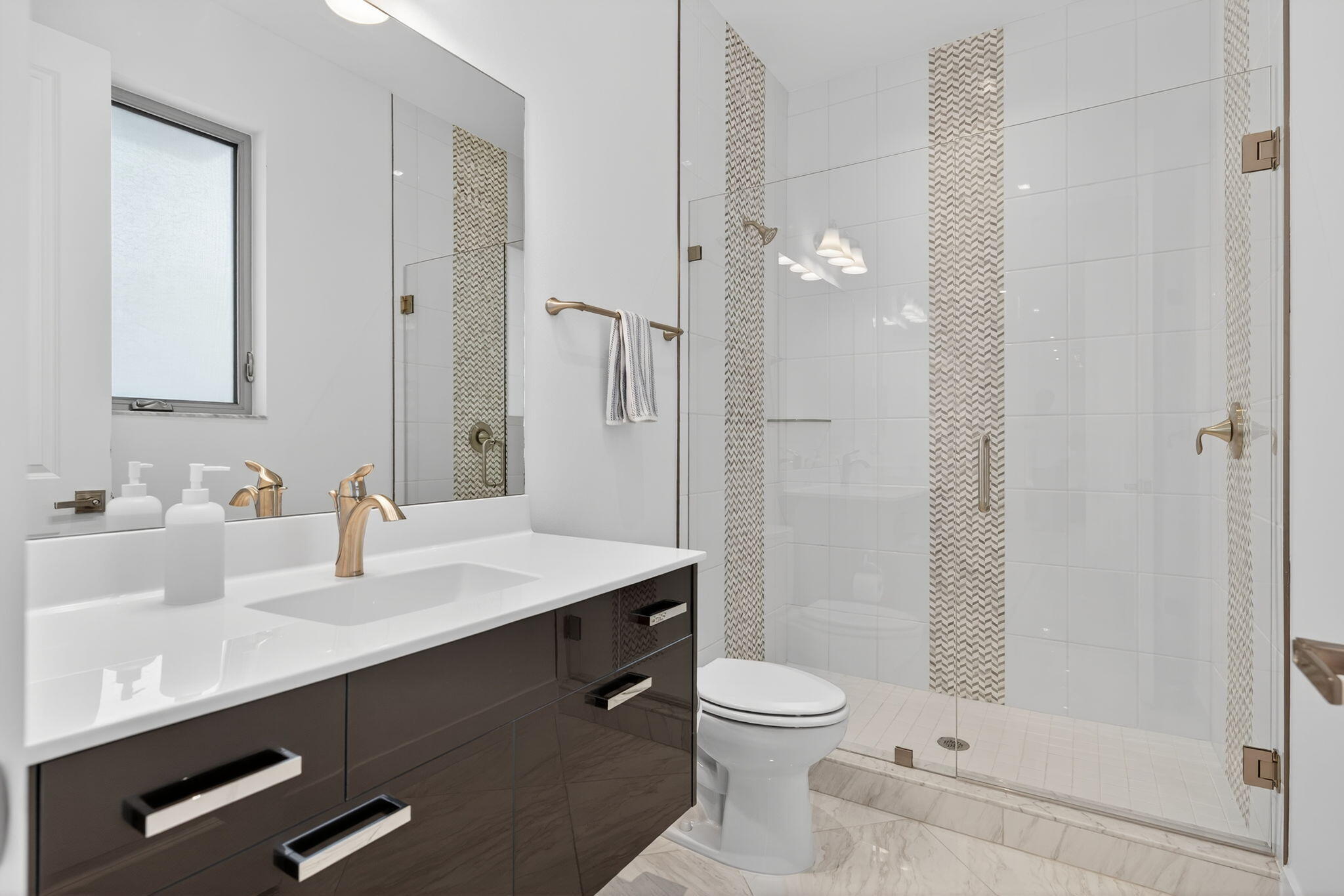 ALTON NEIGHBORHOOD - Residential Lease