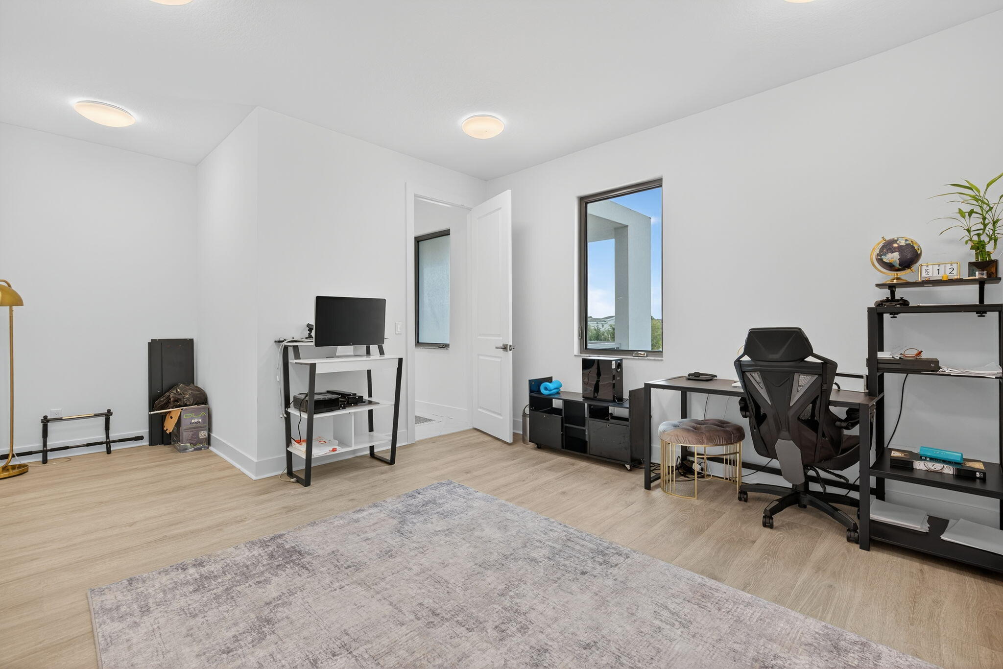 ALTON NEIGHBORHOOD - Residential Lease