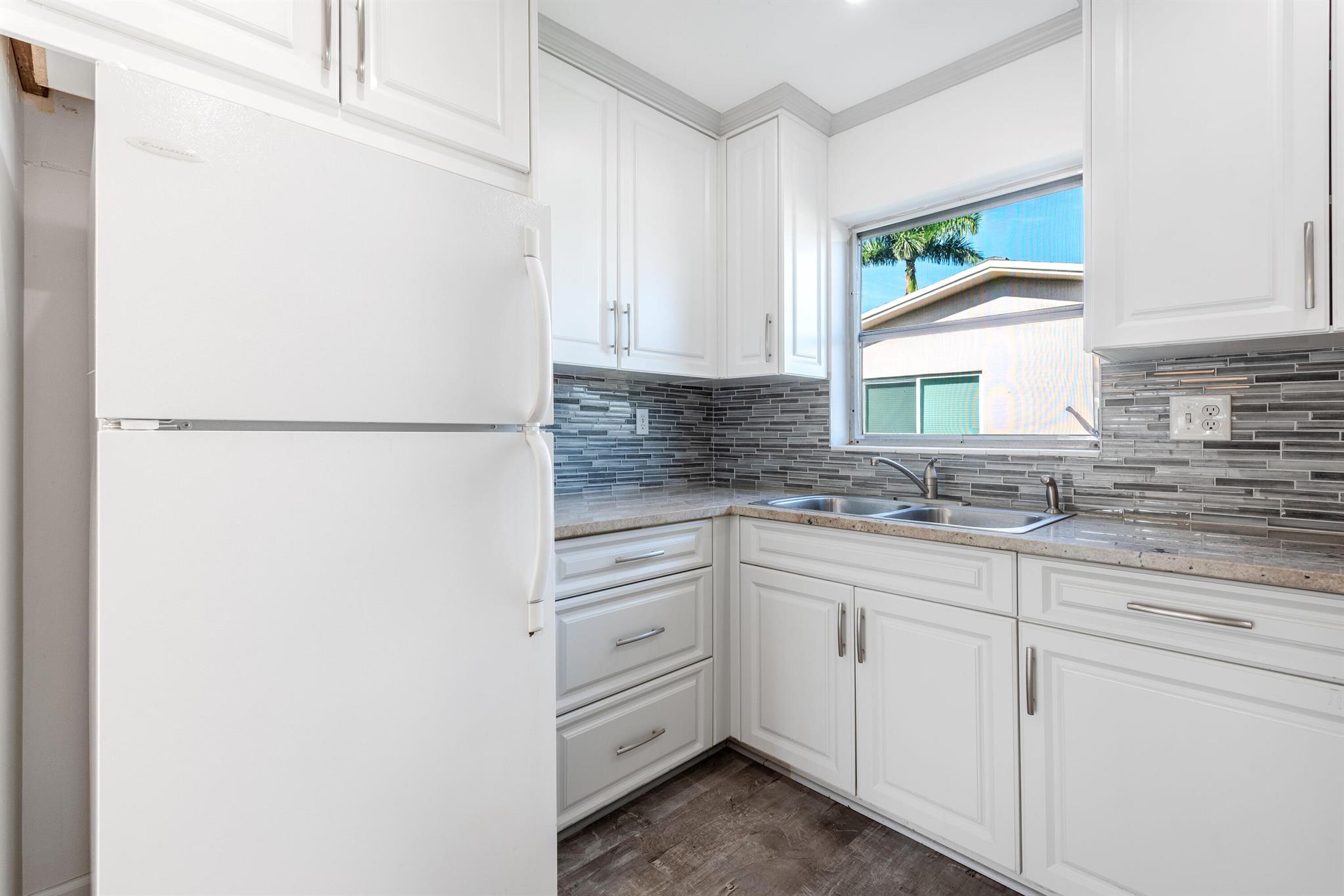 View photos, virtual tours, details... 2739 Dudley Drive W D