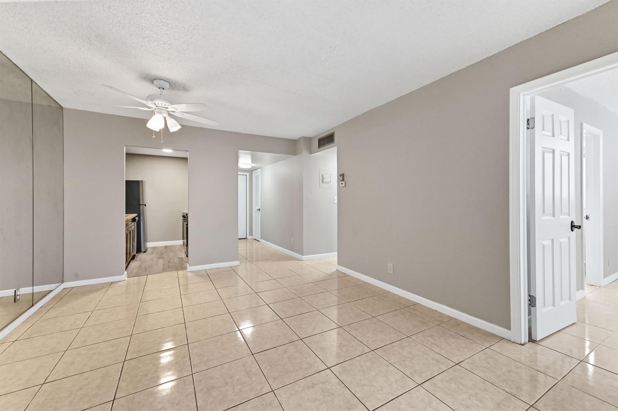 VILLA LAGO - Residential Lease