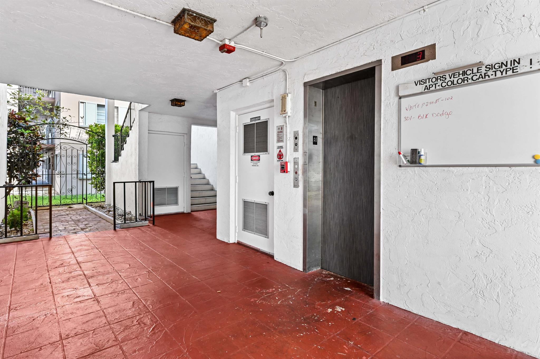 VILLA LAGO - Residential Lease