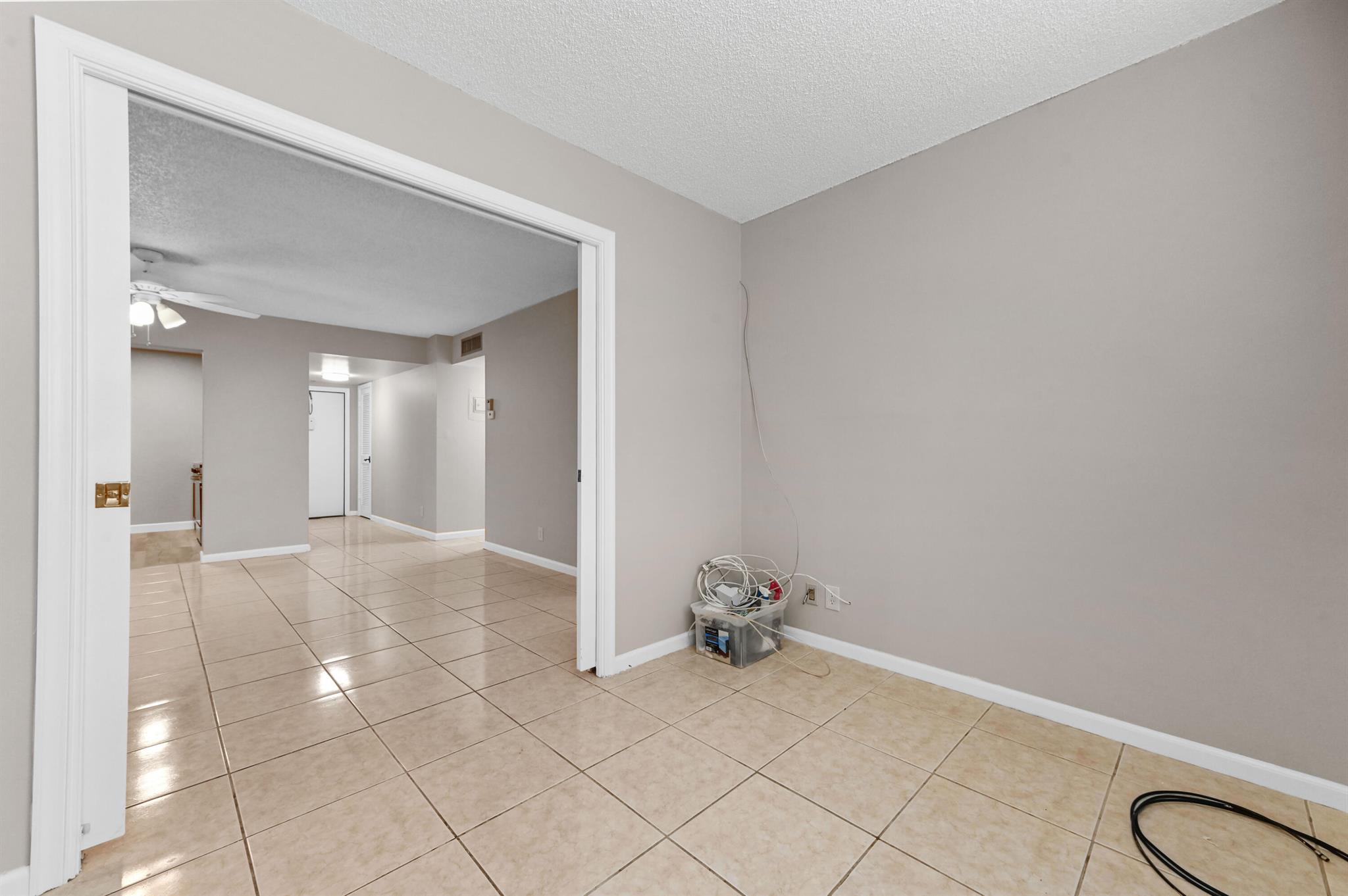 VILLA LAGO - Residential Lease