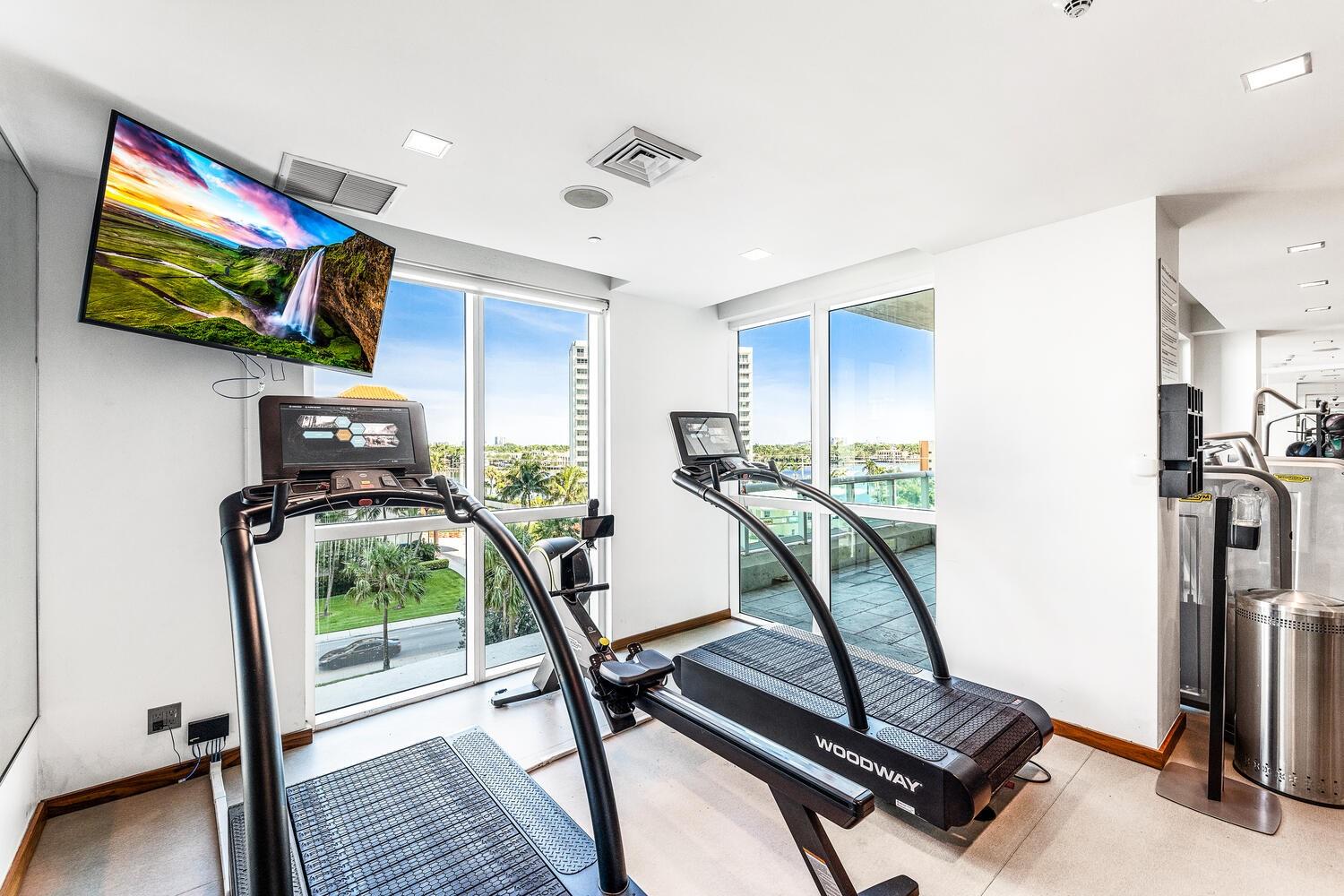 Las Olas Beach Club - Residential