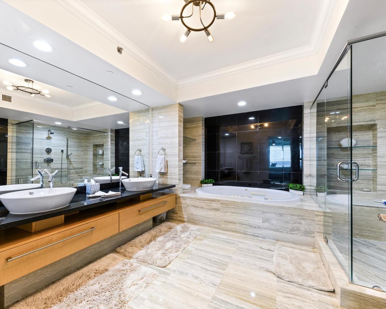 Las Olas Beach Club - Residential