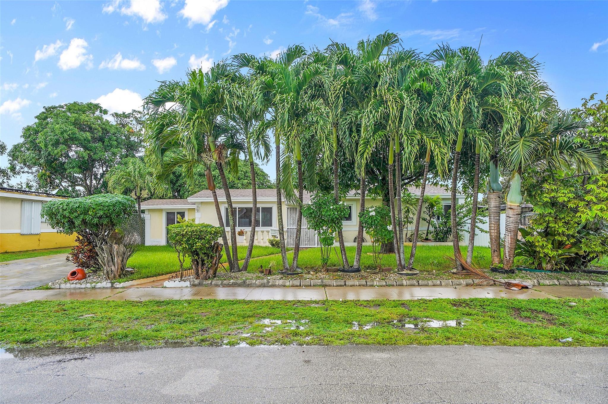 2011 NW 185th Ter