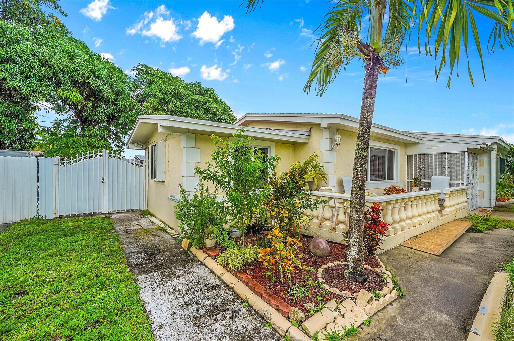 2011 NW 185th Ter