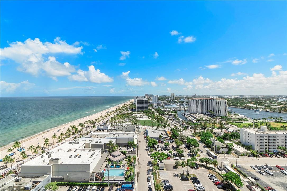 LAS OLAS BEACH CLUB - Residential