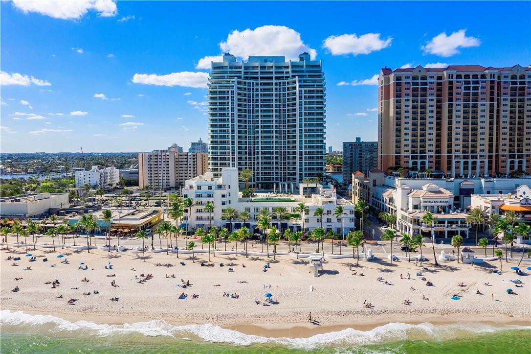 LAS OLAS BEACH CLUB - Residential