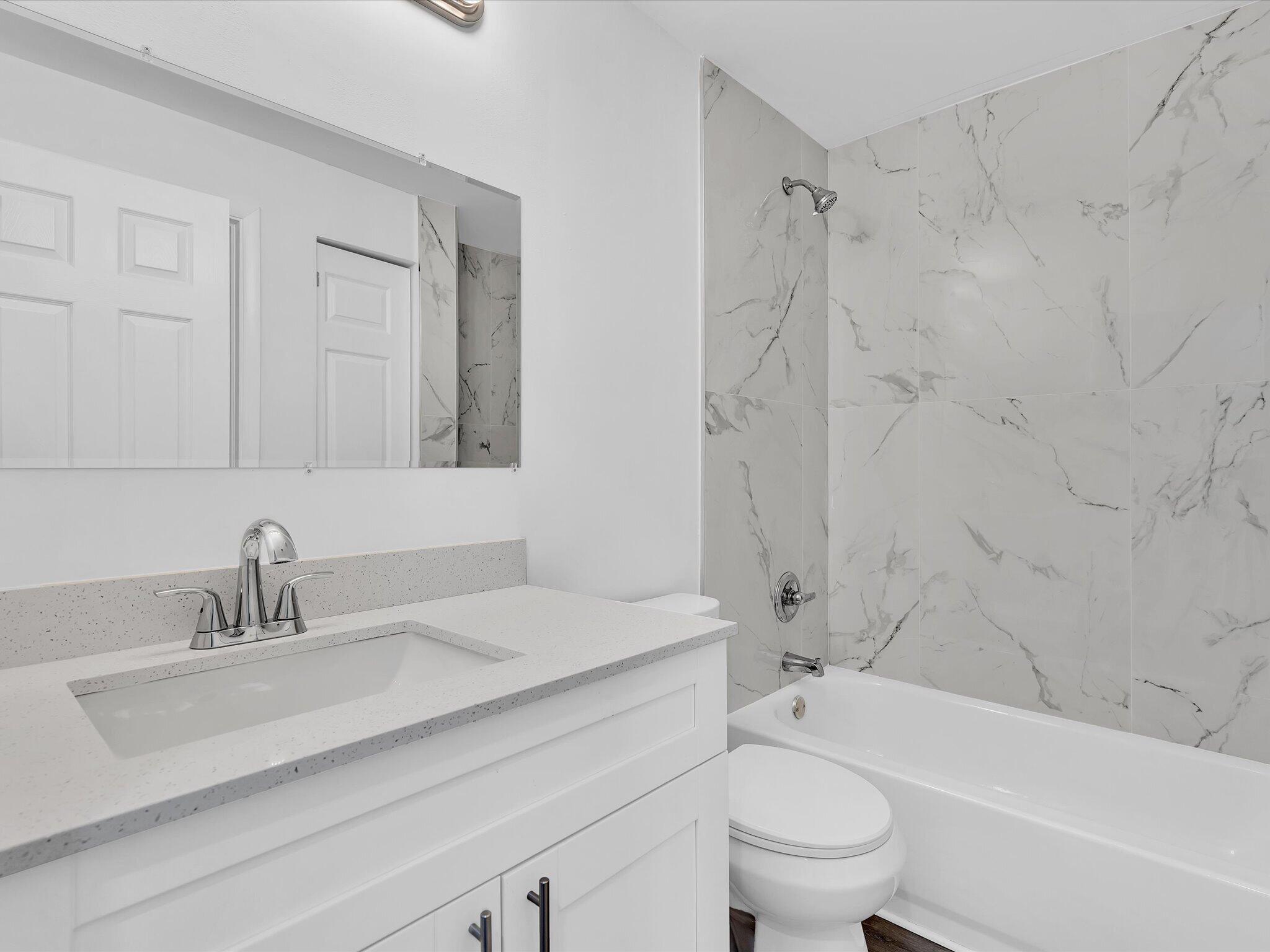 HOLLYWOOD GARDENS - Residential