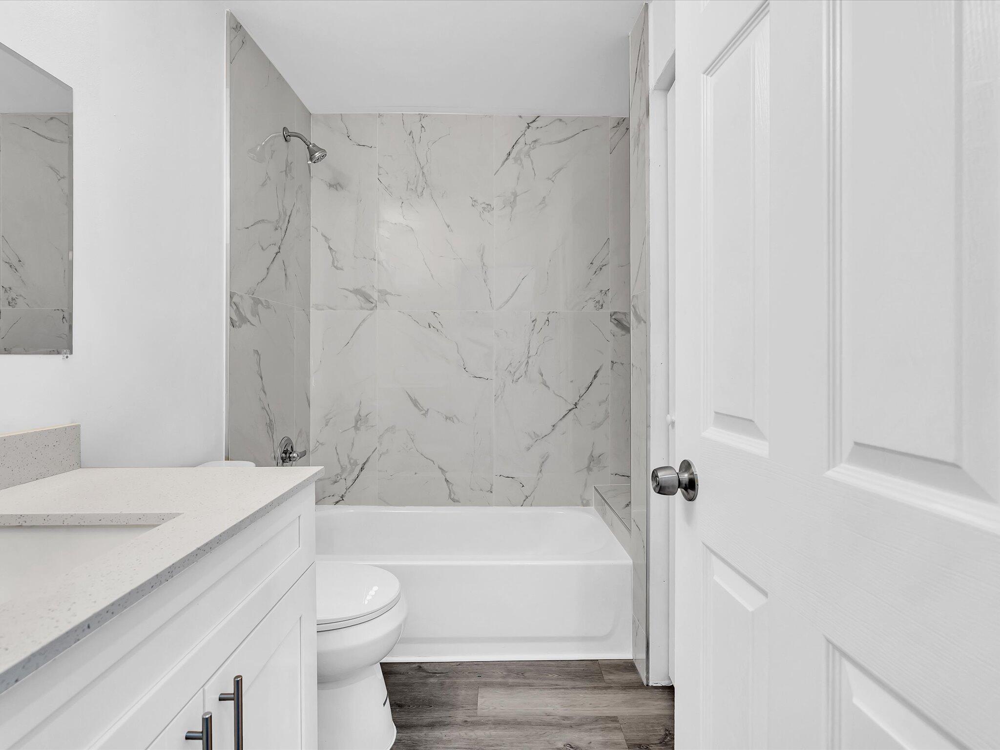 HOLLYWOOD GARDENS - Residential