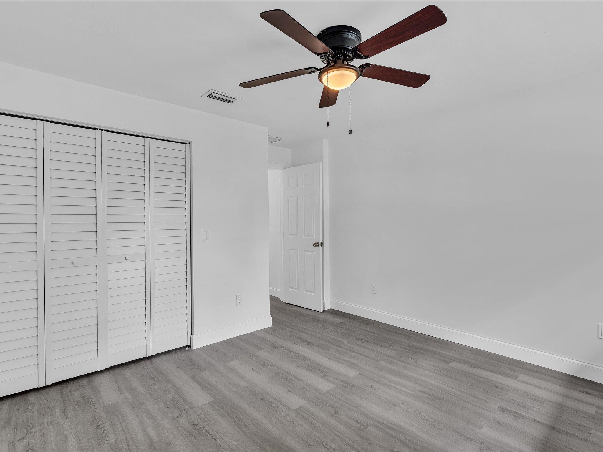 HOLLYWOOD GARDENS - Residential