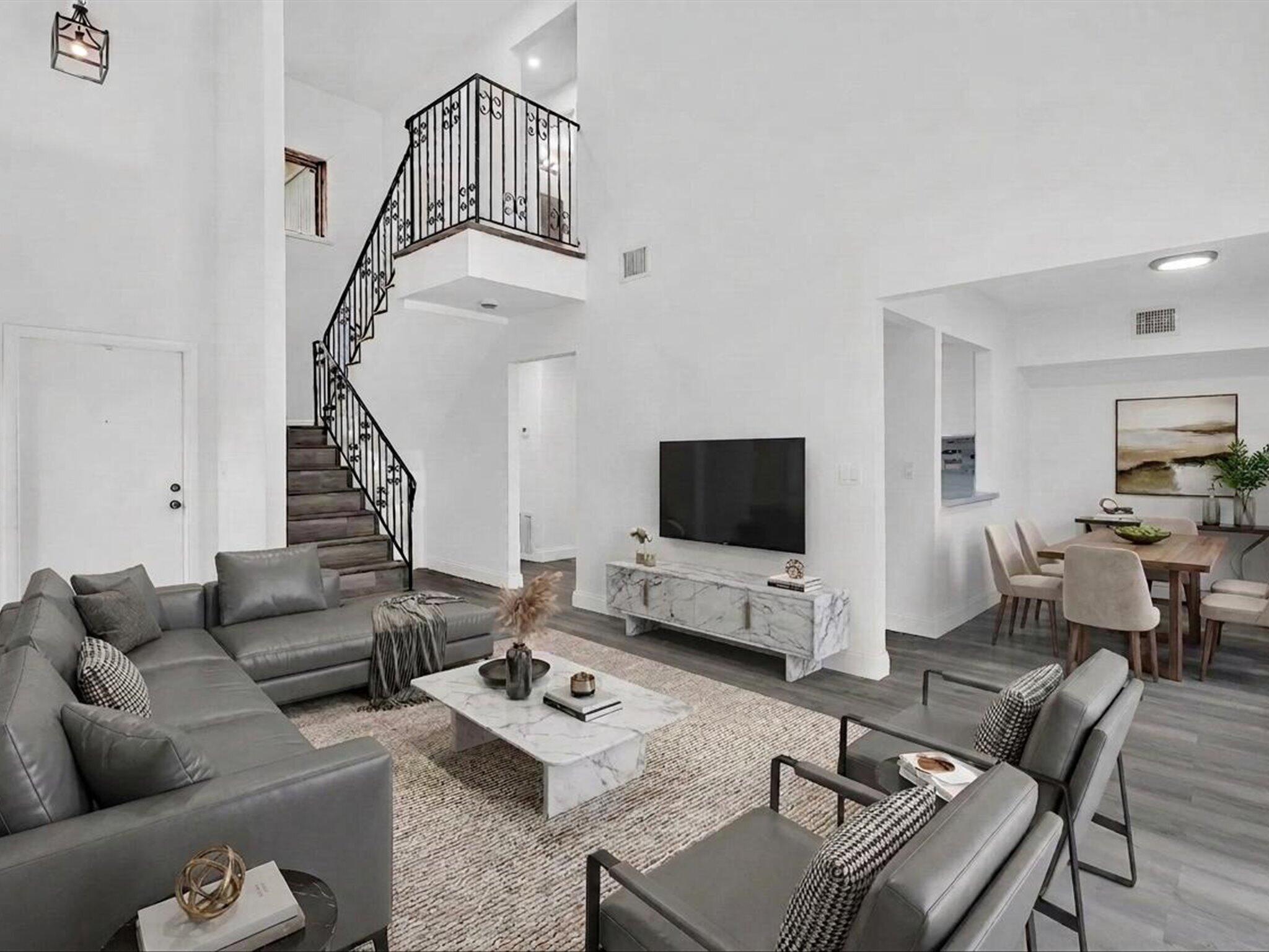 3841 Farragut Street