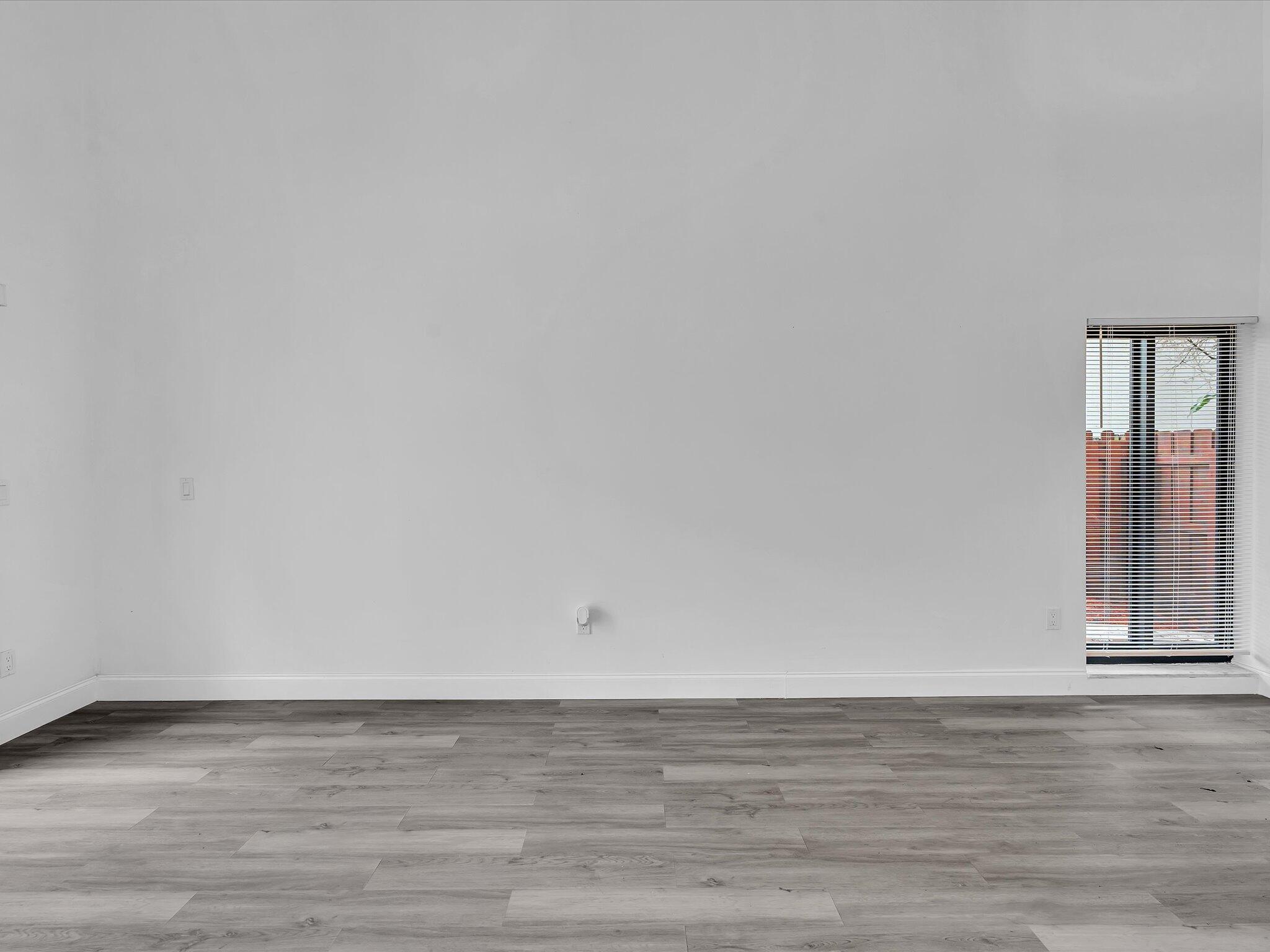 HOLLYWOOD GARDENS - Residential