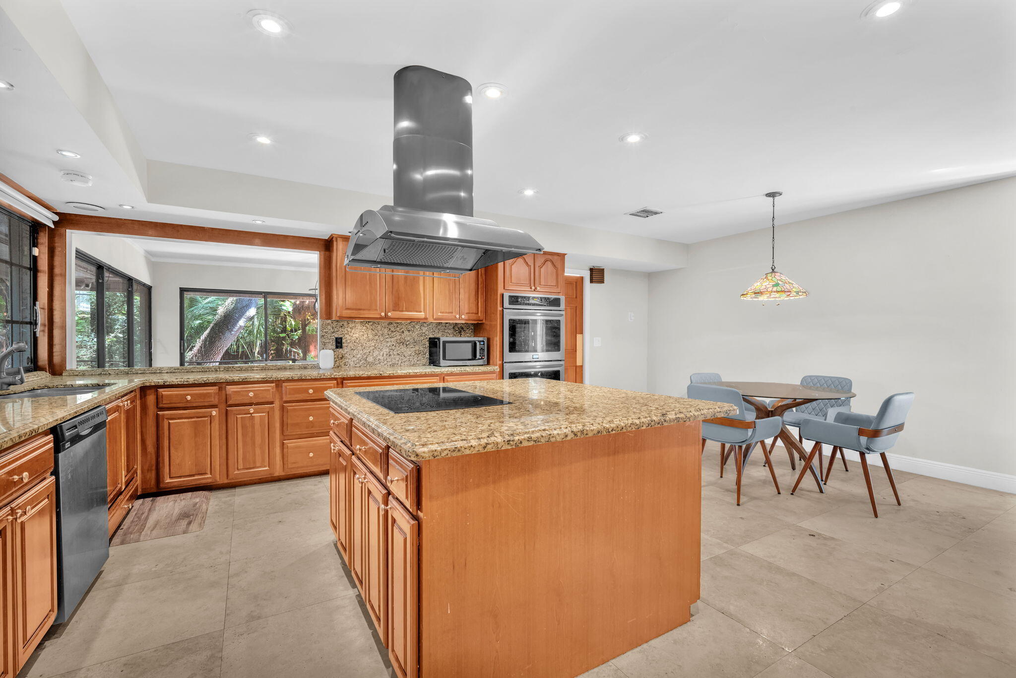 STIRLING OAKS ESTATES - Residential