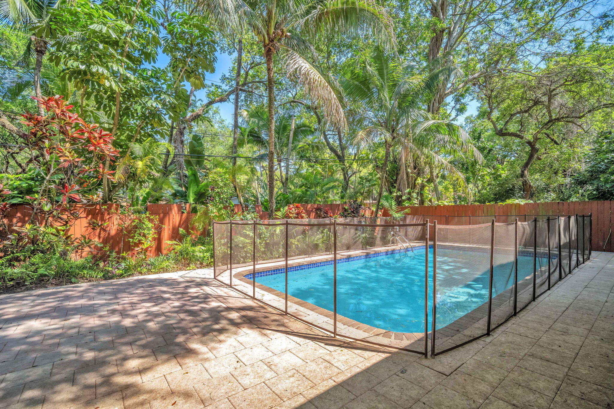 STIRLING OAKS ESTATES - Residential