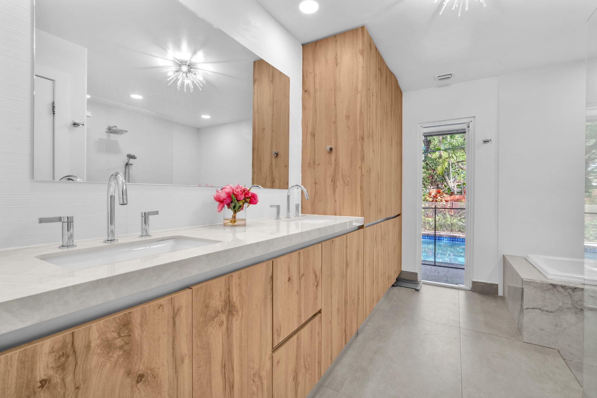 STIRLING OAKS ESTATES - Residential