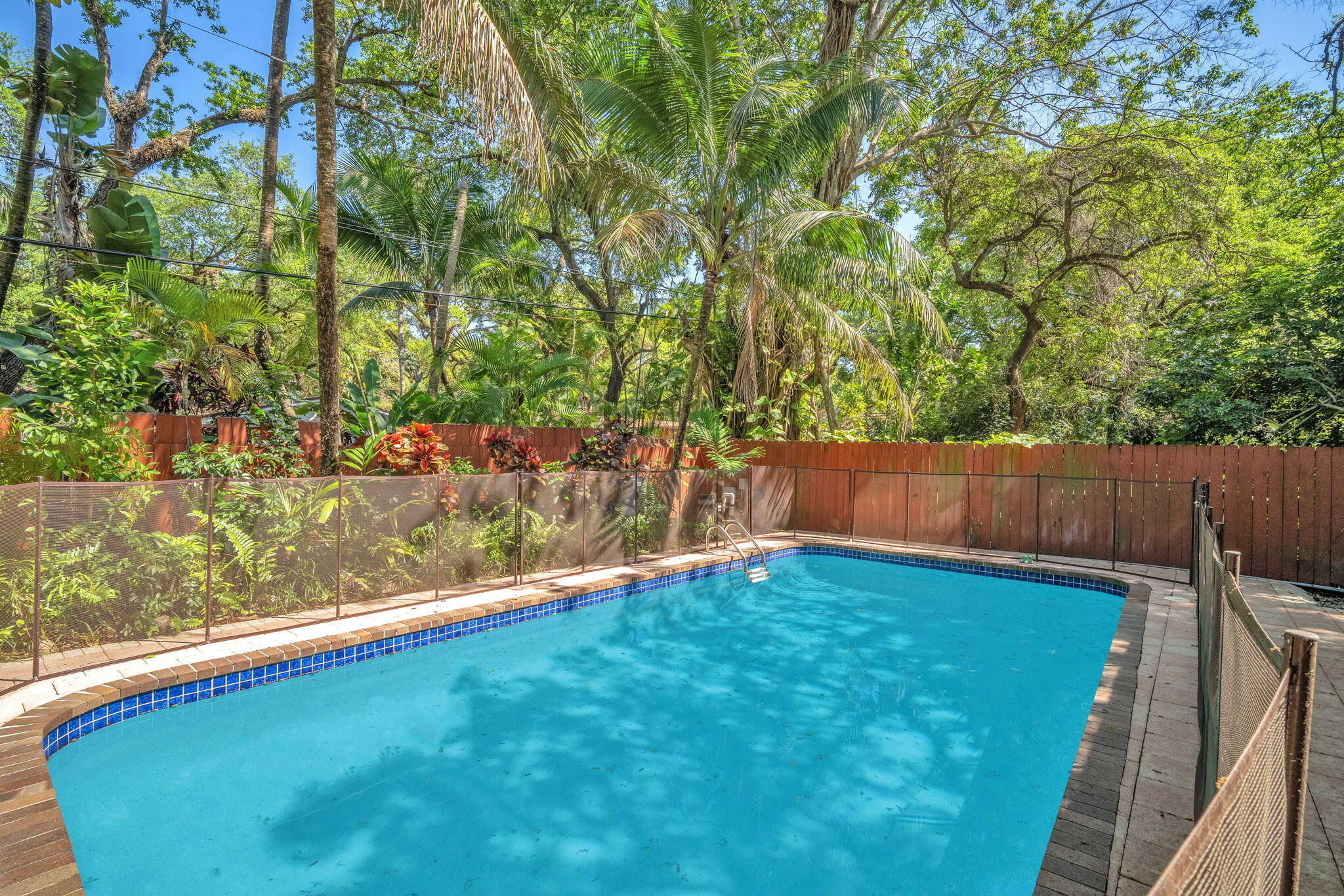 STIRLING OAKS ESTATES - Residential