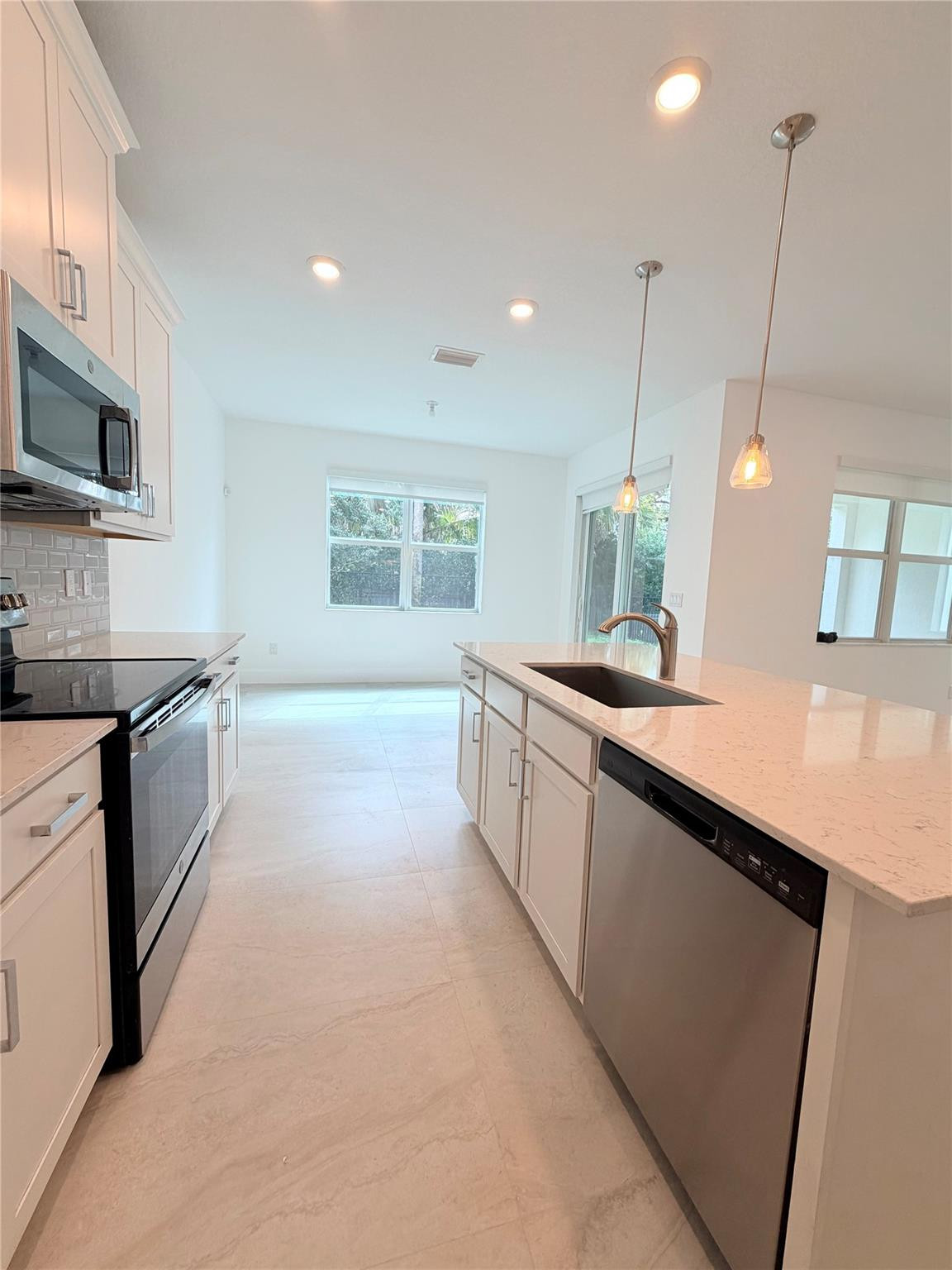 4300 Buttonwood Drive