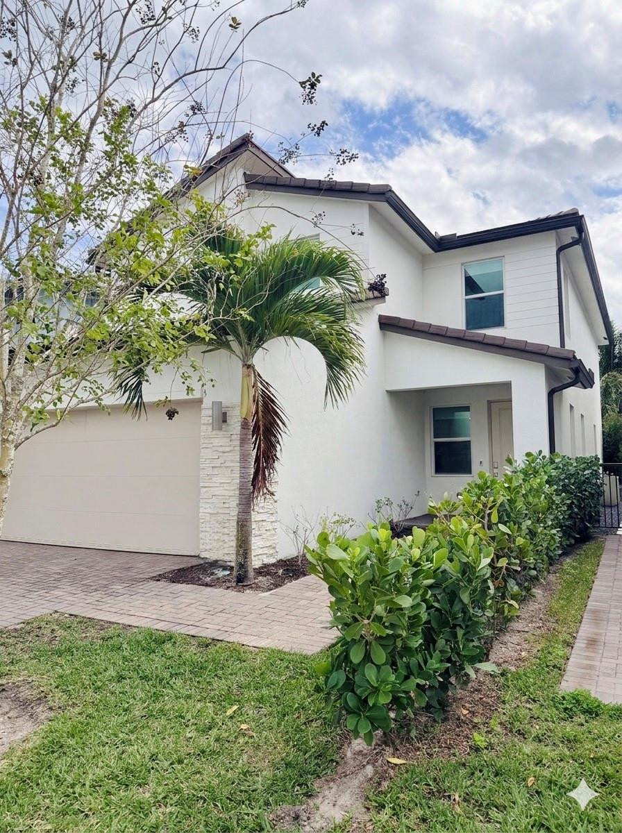 Banyan Court - Residential Lease