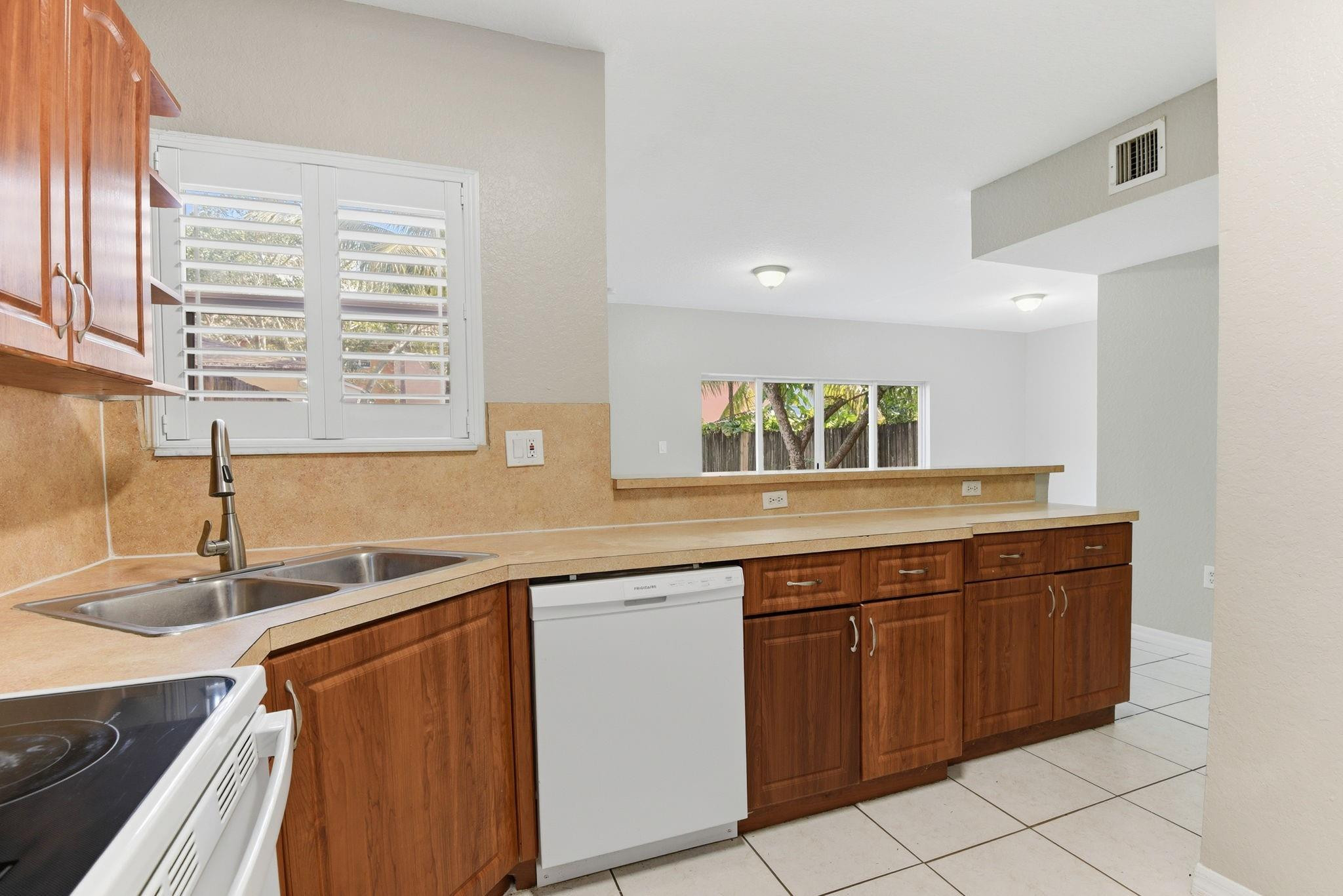 ABEL HOMES AT KEYS WINDS - Residential