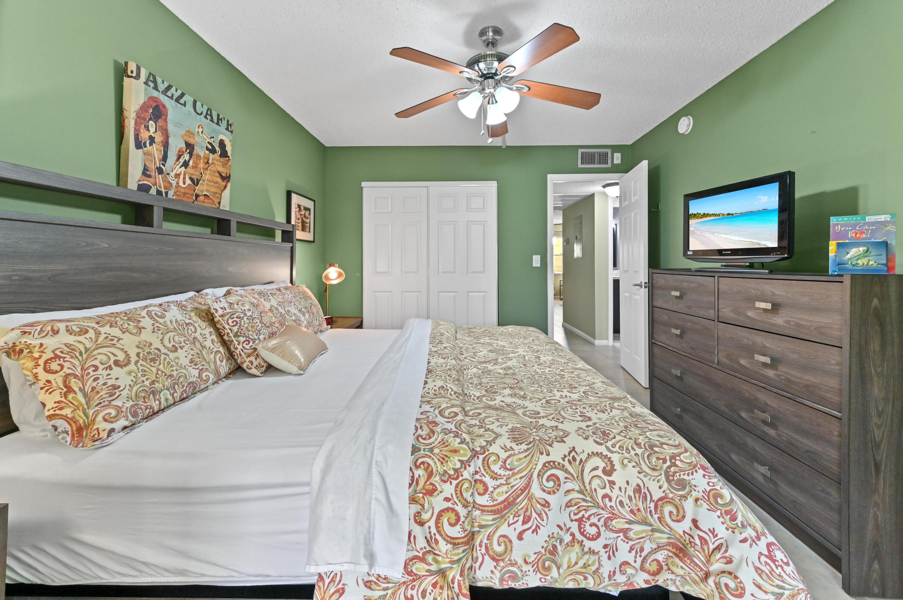 GRANTHAM F CONDOMINIUMS - Residential