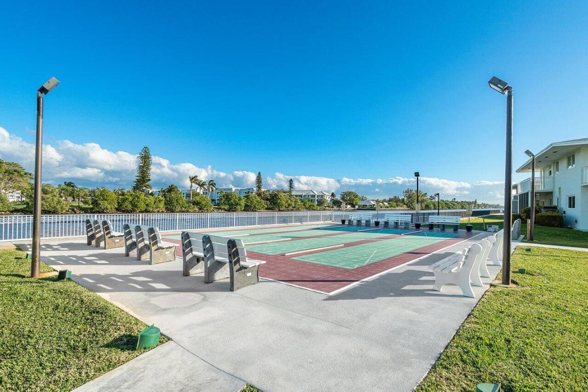 HAMPSHIRE GARDENS - Residential